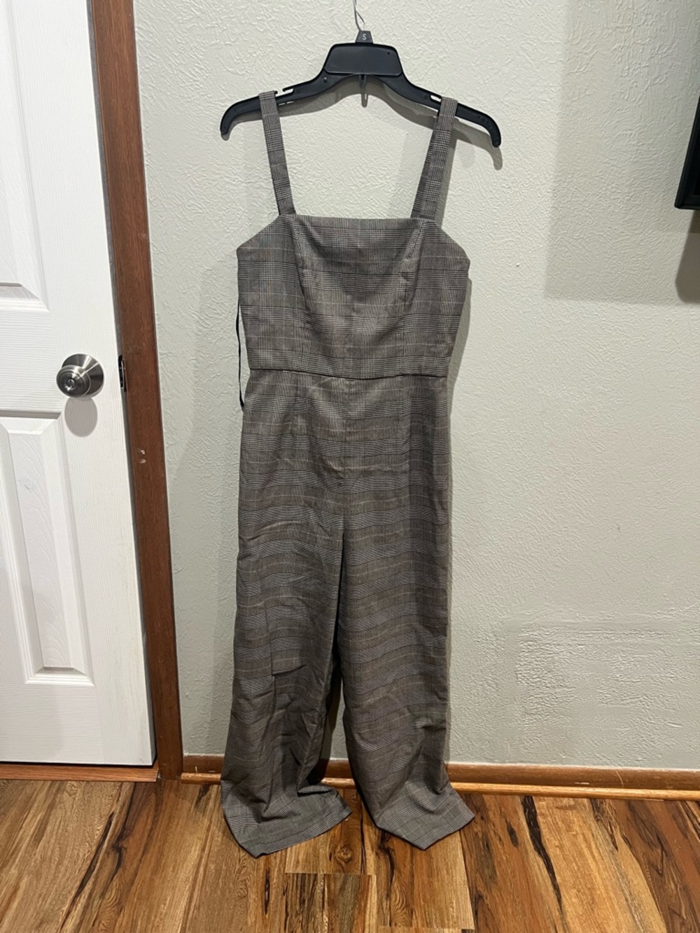 Gianni Bini Gray Plaid Wide-Leg Sleeveless Jumpsuit Size 6 EUC Chic Office